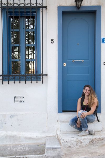 2015-05_Girl at the Blue Door